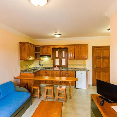 Residencial El Conde #2 Apartamento *